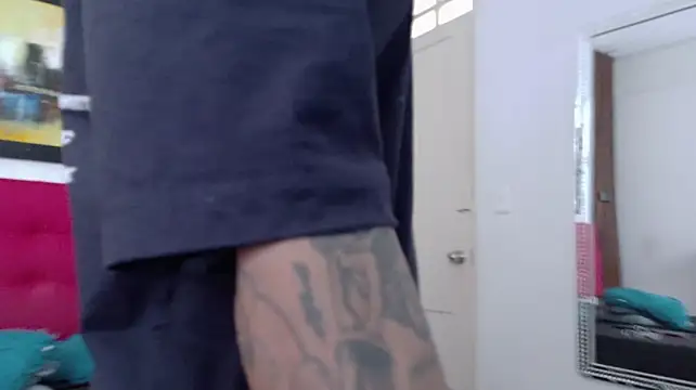 Samy_King23 stripchat live cam model