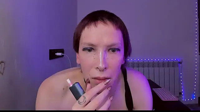 Lyricca stripchat live cam model