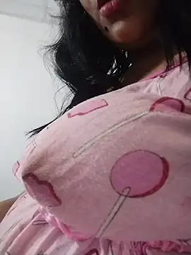 tharu_sweet stripchat live cam model