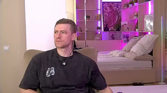 EthanPinkman stripchat live cam model