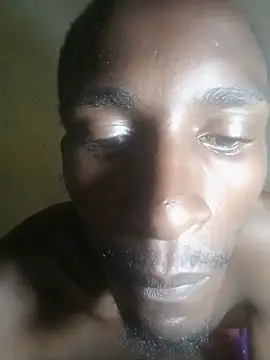 YakingPorch stripchat live cam model
