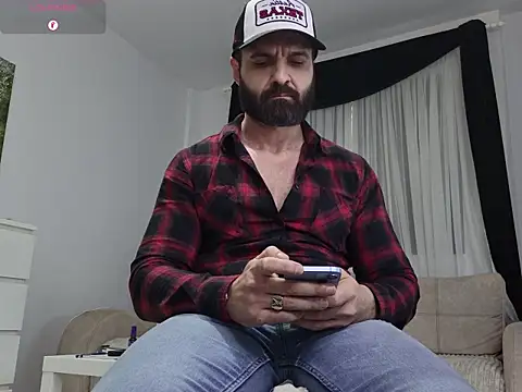 GipsyKingRo stripchat live cam model