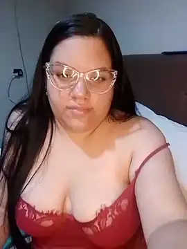 BethaXXX stripchat live cam model