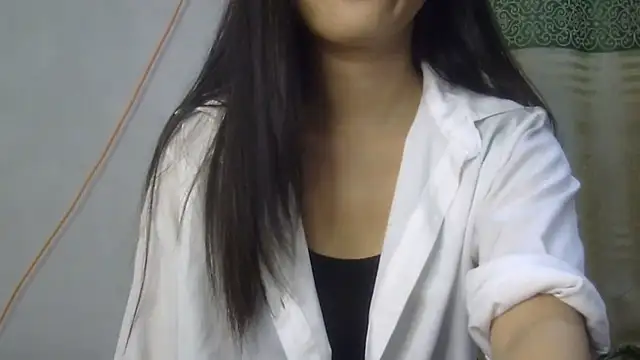 real_baddie stripchat live cam model