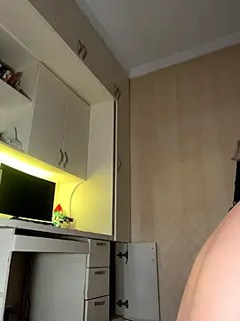 snowmelt1 stripchat live cam model