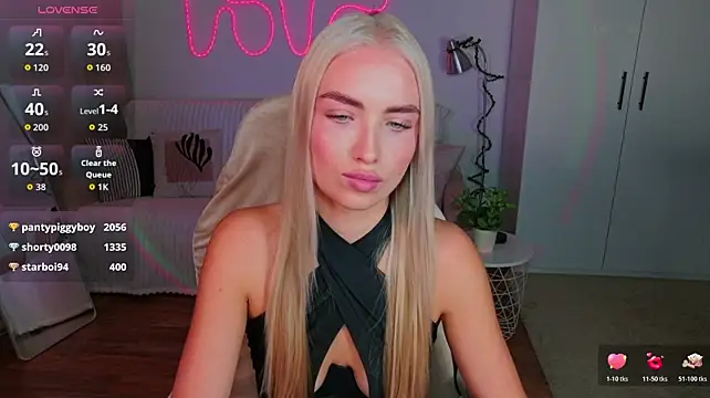 TessaGrays stripchat live cam model