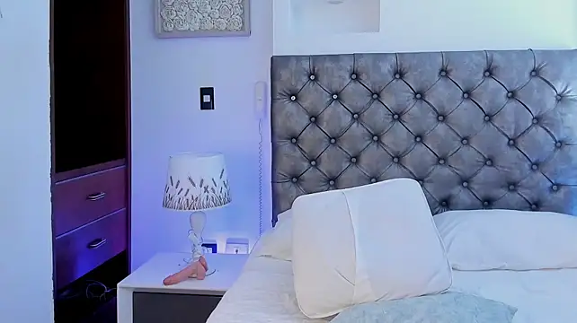 GiselleNoahX stripchat live cam model