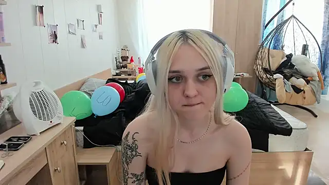AriaArina stripchat live cam model