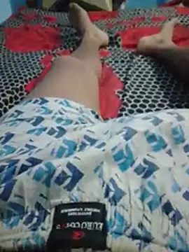 i-am_yours stripchat live cam model