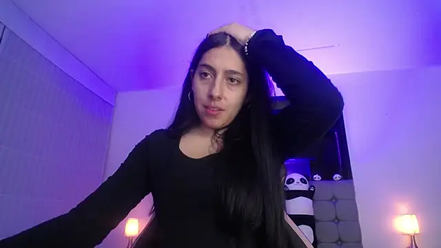 Melannyy_V stripchat live cam model