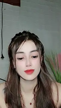 Sumii68 stripchat live cam model