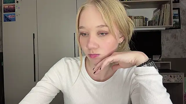 MargareteBerdar stripchat live cam model