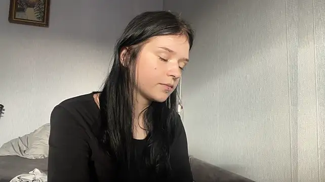 QueenGalasso stripchat live cam model