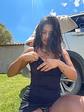 sexi_noemi stripchat live cam model