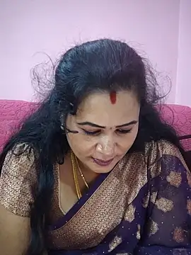 tamilaruvi stripchat live cam model