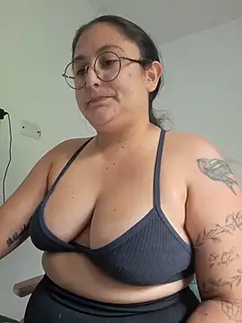 EmaTramel1 stripchat live cam model