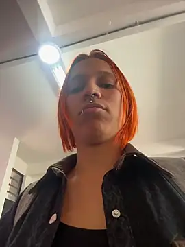 Mia_0-4 stripchat live cam model
