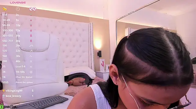 zendaya_monroe stripchat live cam model