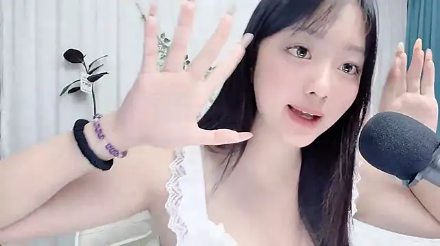 Winnie666999 stripchat live cam model