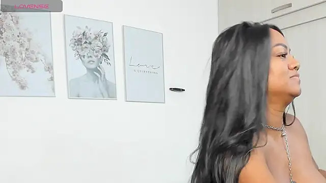 Danna_Diamond_ stripchat live cam model