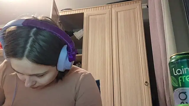 WoodPracice stripchat live cam model