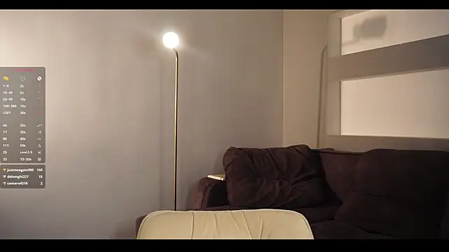 itschloe_ stripchat live cam model