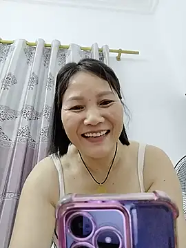 Behu9x stripchat live cam model