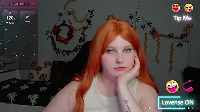 Crystal__Chris stripchat live cam model