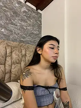 chloe_bluee_ stripchat live cam model