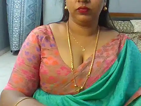 Tamil_hot_Meenu stripchat live cam model