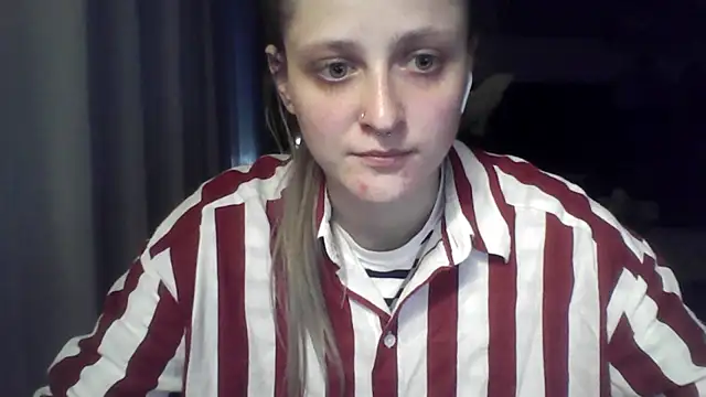LeaWetGirl stripchat live cam model