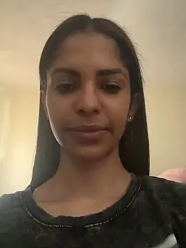 karlatiburcio stripchat live cam model