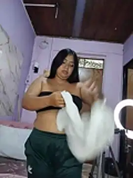 Amber_Herrera stripchat live cam model