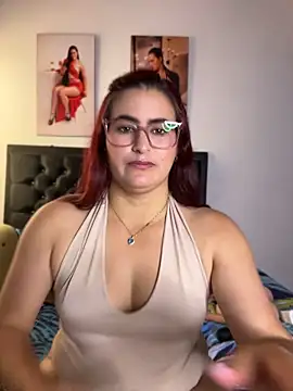 ChloeeLaurent stripchat live cam model