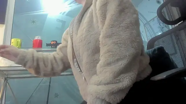 Alicia-thompson stripchat live cam model