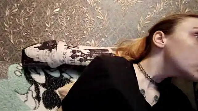 CaraDelevingnee stripchat live cam model