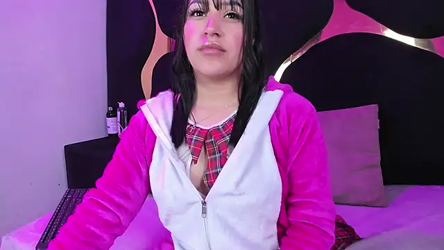 SubaruRosseSS stripchat live cam model