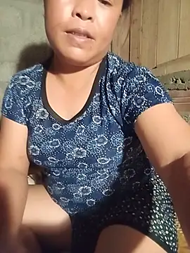 pm2002a stripchat live cam model