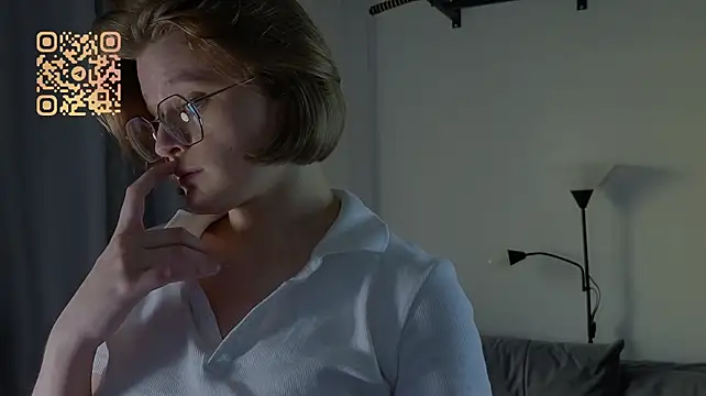 _JessieVibes stripchat live cam model