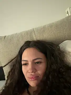 JustLora stripchat live cam model
