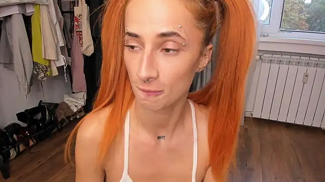 KikkoLee stripchat live cam model