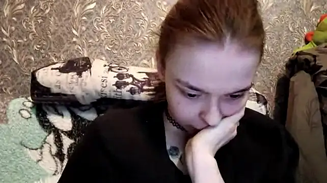 CaraDelevingnee stripchat live cam model