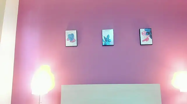 MilaBreast stripchat live cam model