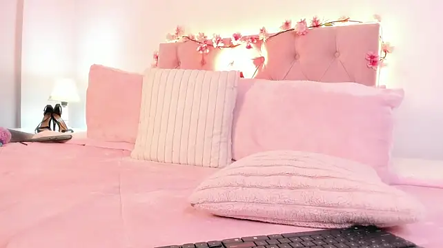 Miss_Ishtar_ stripchat live cam model