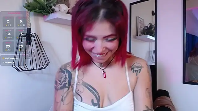 Raven_Blue_ stripchat live cam model