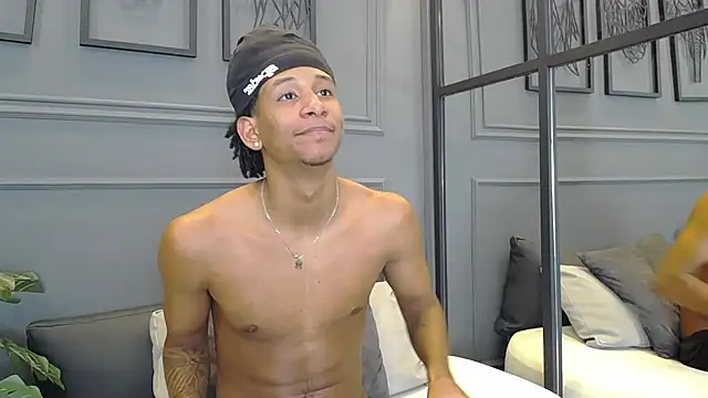 Ted_Ruskin stripchat live cam model