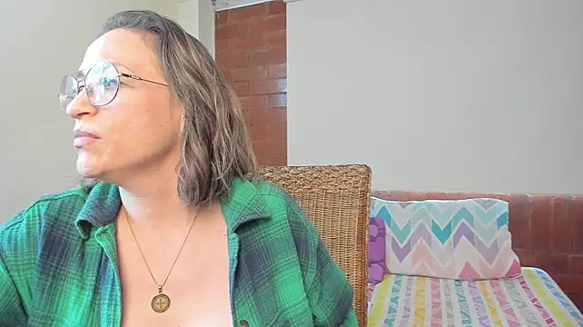 CharlotMilf_ stripchat live cam model