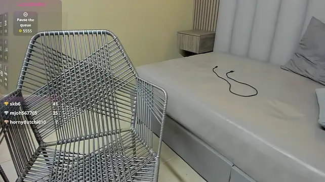 nathyluxx stripchat live cam model