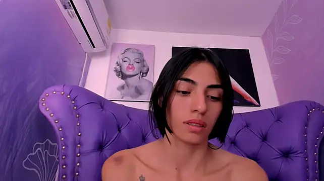 eimy_skinny_ stripchat live cam model
