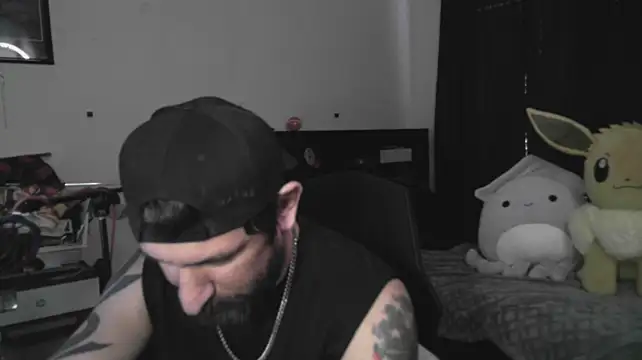 DevilPup75_ stripchat live cam model